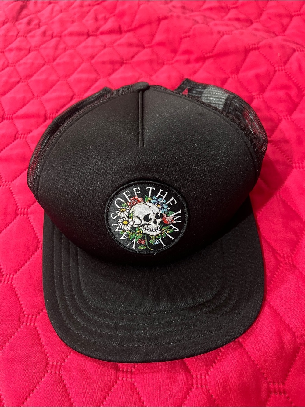 Vans Black and Pink Mesh Hat Label